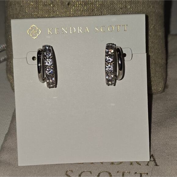 Kendra Scott Livy Silver Huggie Earrings in White‎ Crystal and Rhodium - Picture 1 of 9